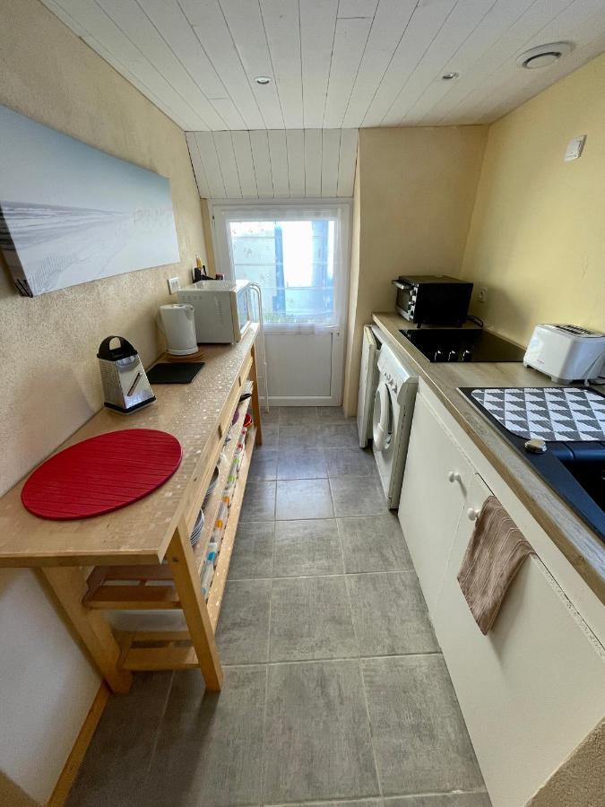 Authentique Penty Au Coeur Du Bourg Apartment Roscanvel Екстериор снимка